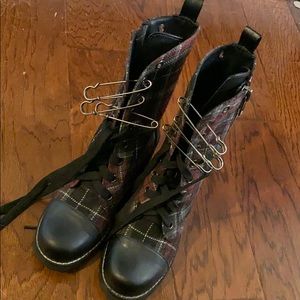 Safety pin boots